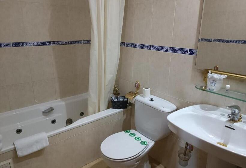 פונדק Hosteria Real De Zamora