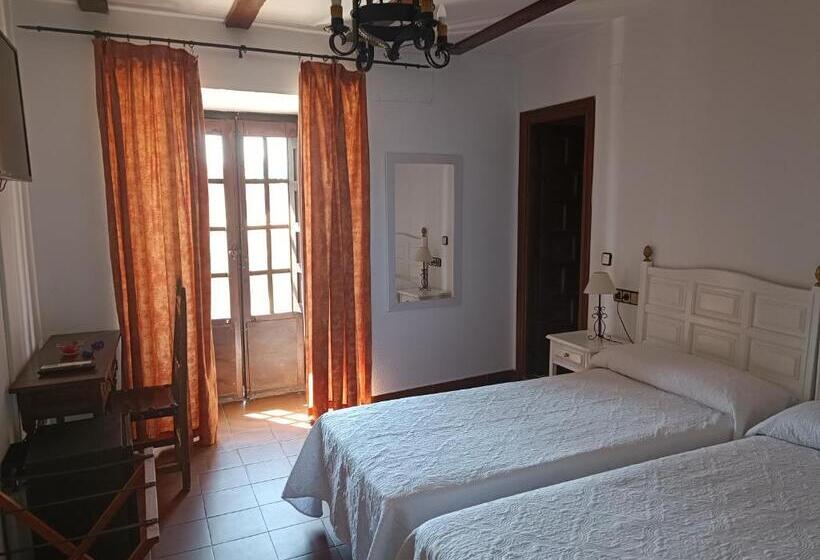 פונדק Hosteria Real De Zamora