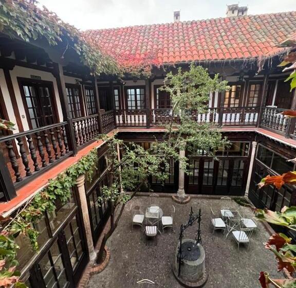 פונדק Hosteria Real De Zamora