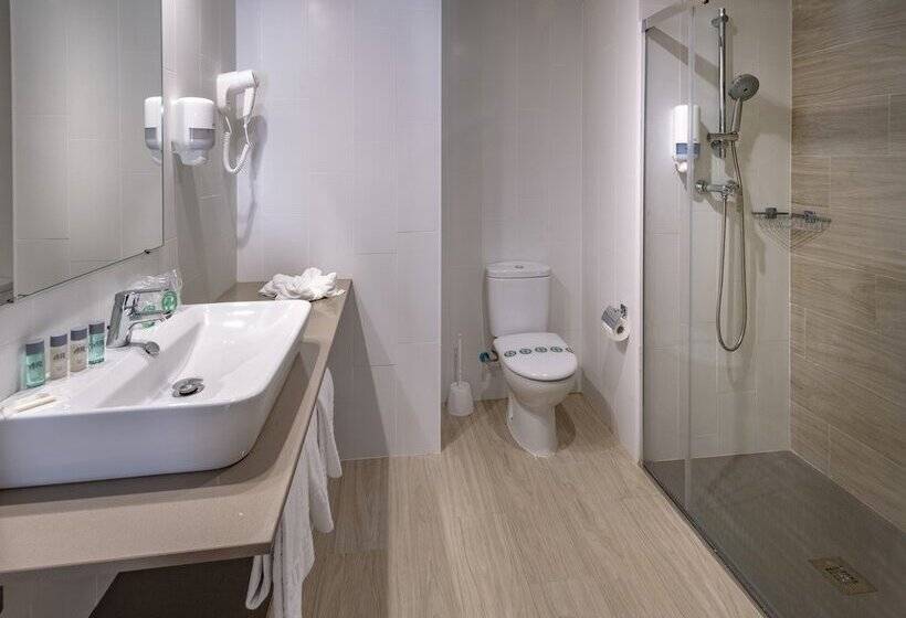 هتل 4r Miramar Calafell