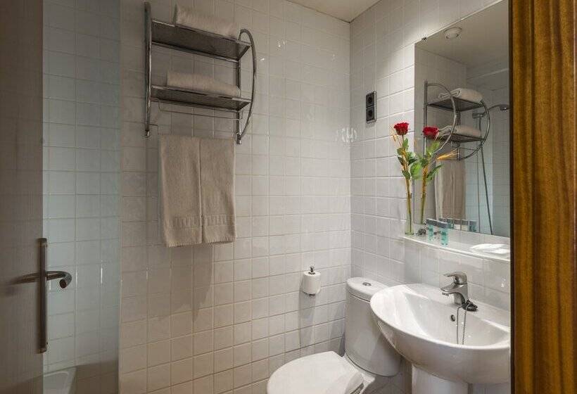 בית מלון כפרי 4r Miramar Calafell