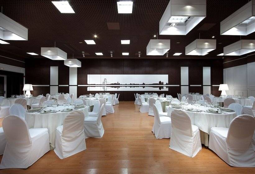 בית מלון כפרי Abades Benacazon