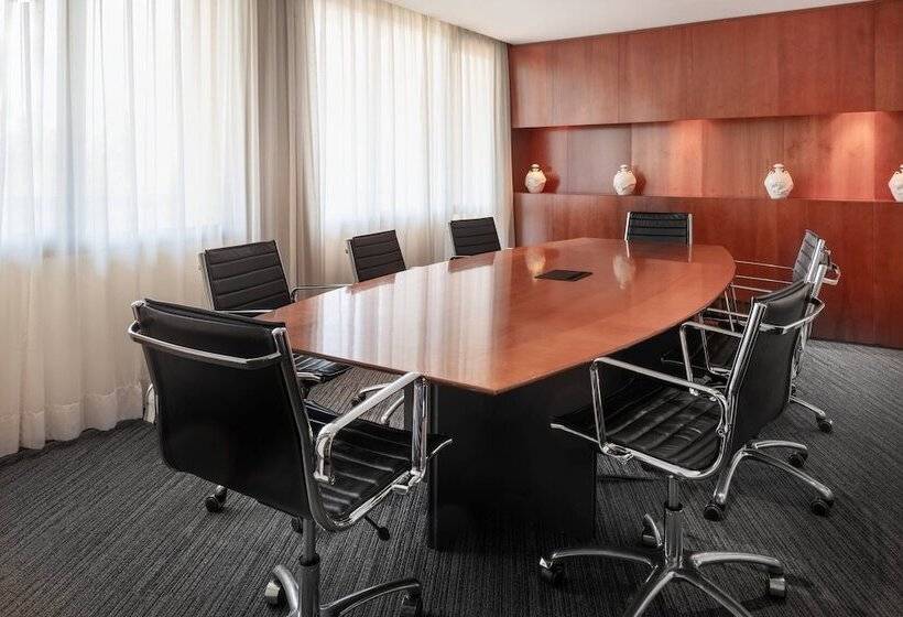 Ac Hotel Málaga Palacio By Marriott