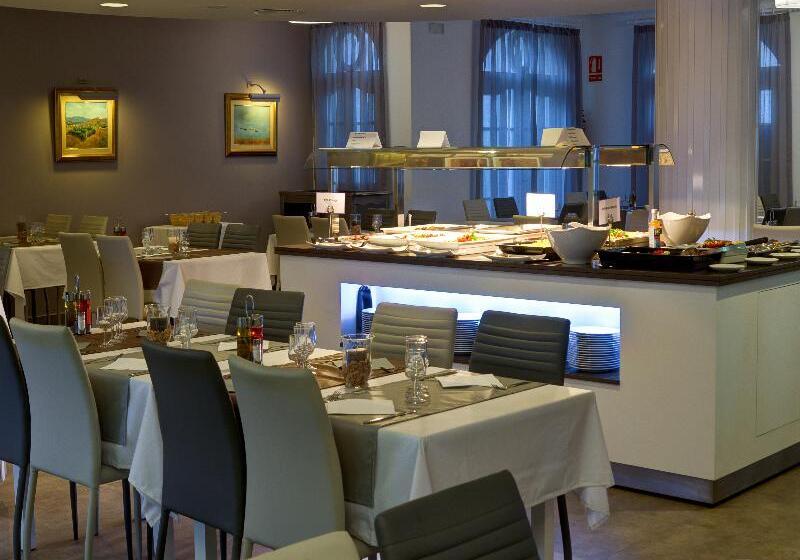 ホテル Golden Acqua Salou