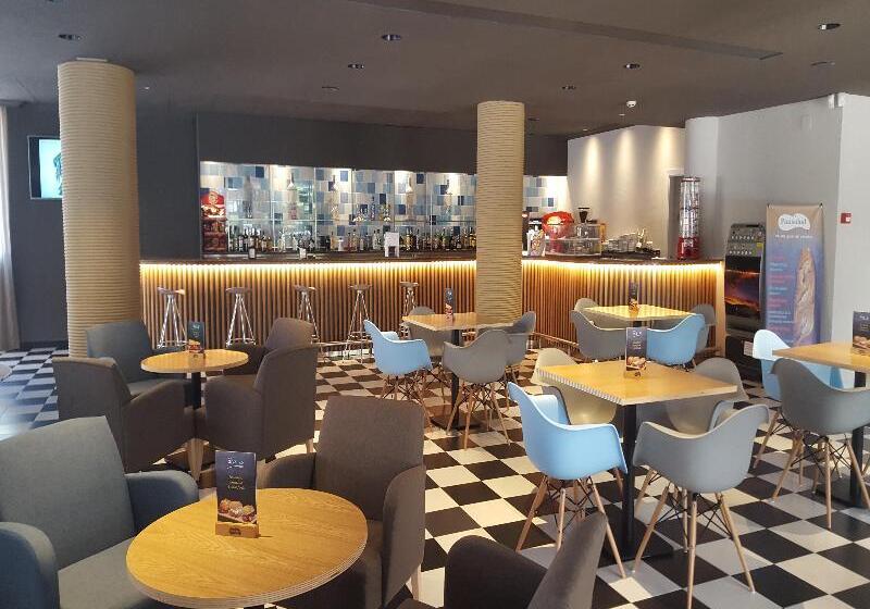 ホテル Golden Acqua Salou