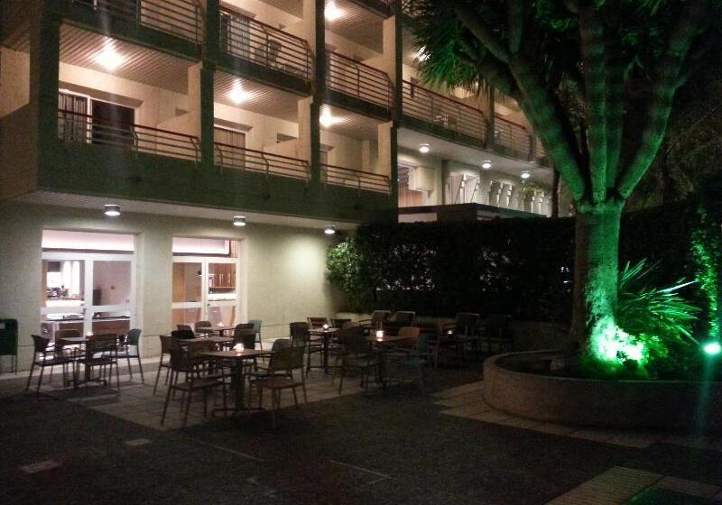 ホテル Golden Acqua Salou