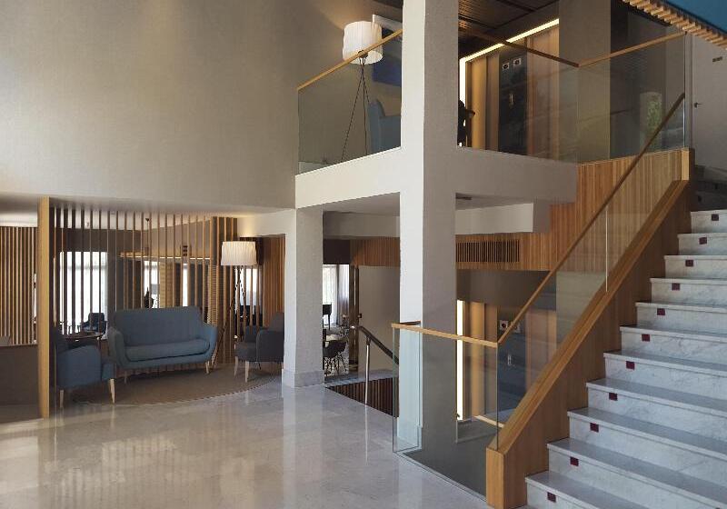 ホテル Golden Acqua Salou