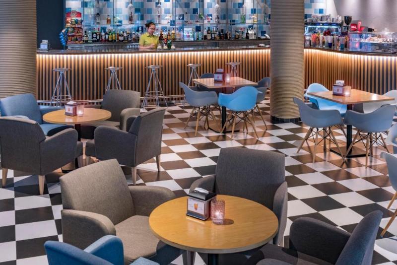 ホテル Golden Acqua Salou