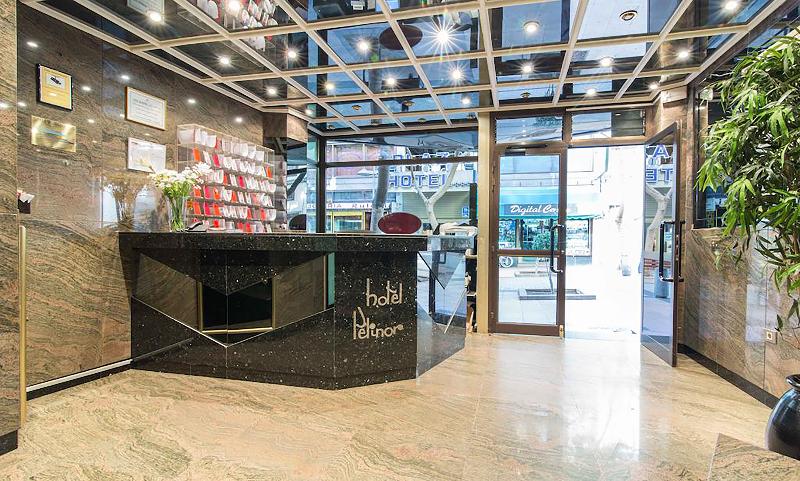 فندق Adonis Pelinor