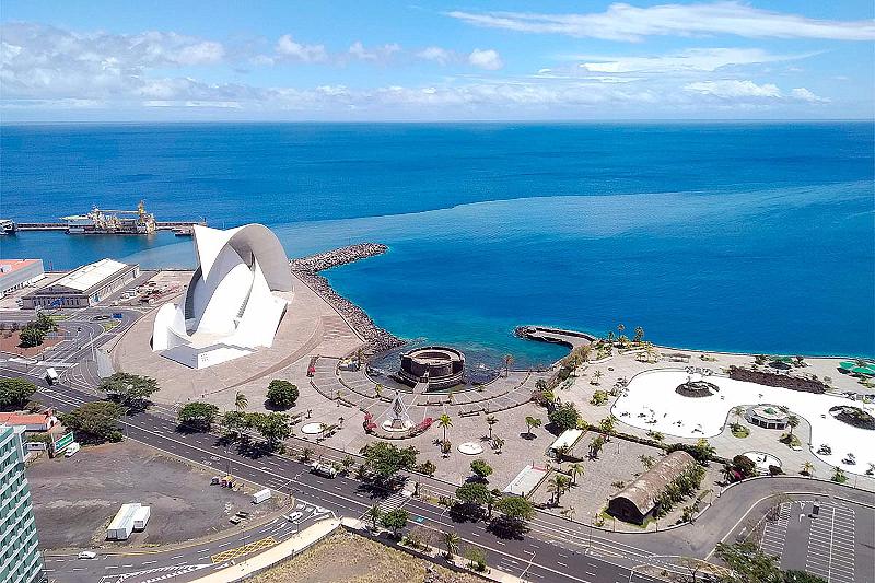 فندق Adonis Pelinor