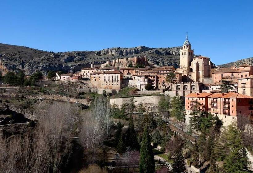 فندق Albarracin