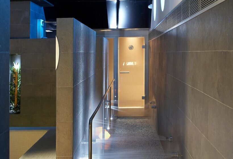 ホテル ALEGRIA Plaza Paris SUP