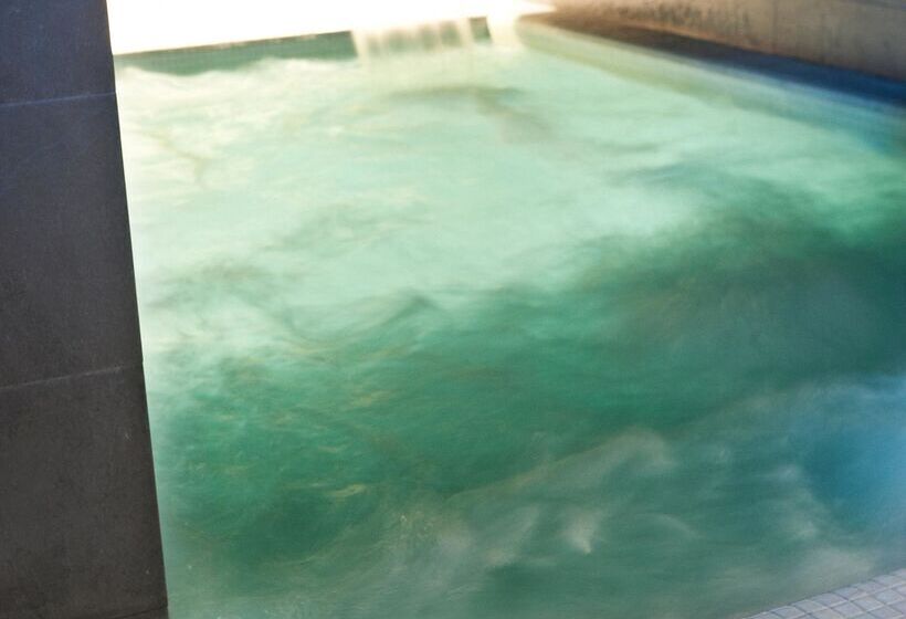 ホテル ALEGRIA Plaza Paris SUP