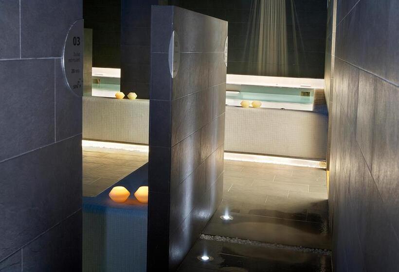 ホテル ALEGRIA Plaza Paris SUP