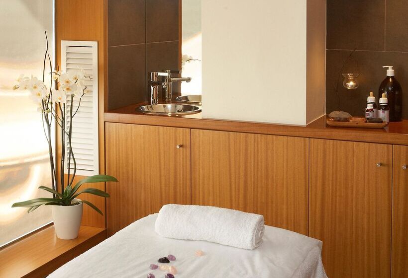 ホテル ALEGRIA Plaza Paris SUP