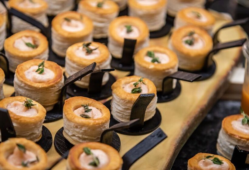 ホテル ALEGRIA Plaza Paris SUP