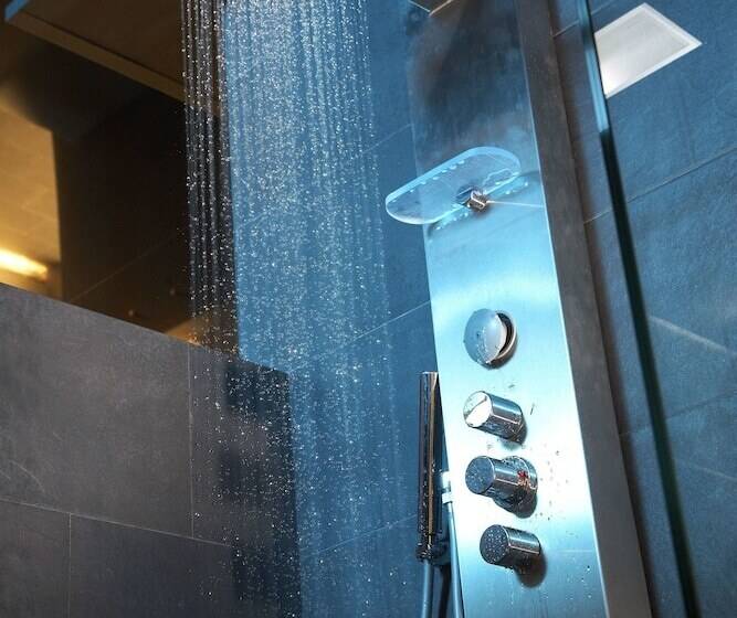 ホテル ALEGRIA Plaza Paris SUP