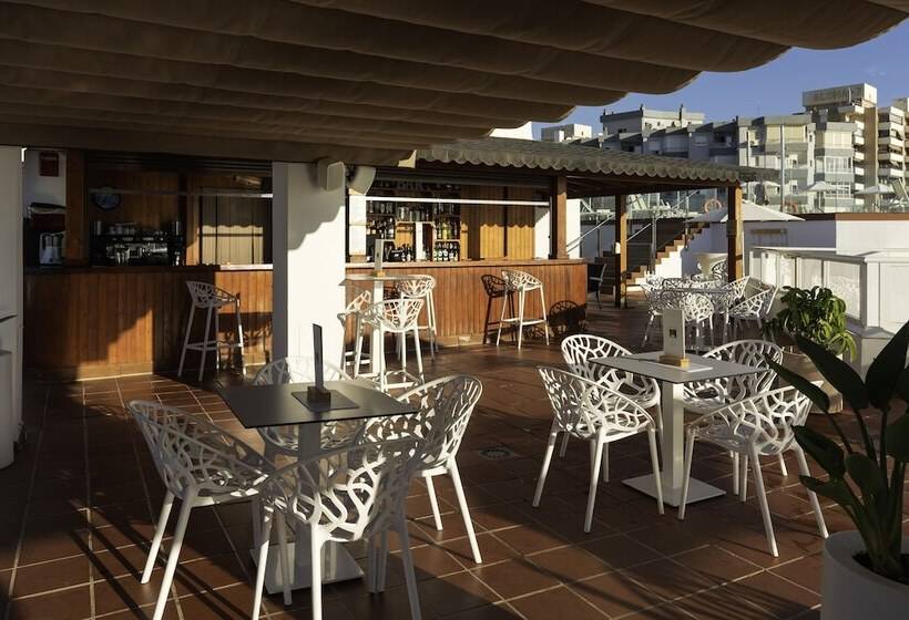 Отель Aluasun Lago Rojo Adults Recommended