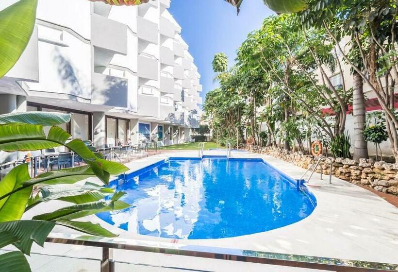 Отель Aluasun Lago Rojo Adults Recommended