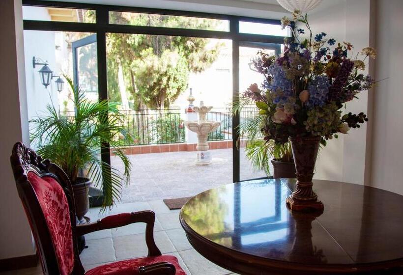 ホテル Arcos De Montemar