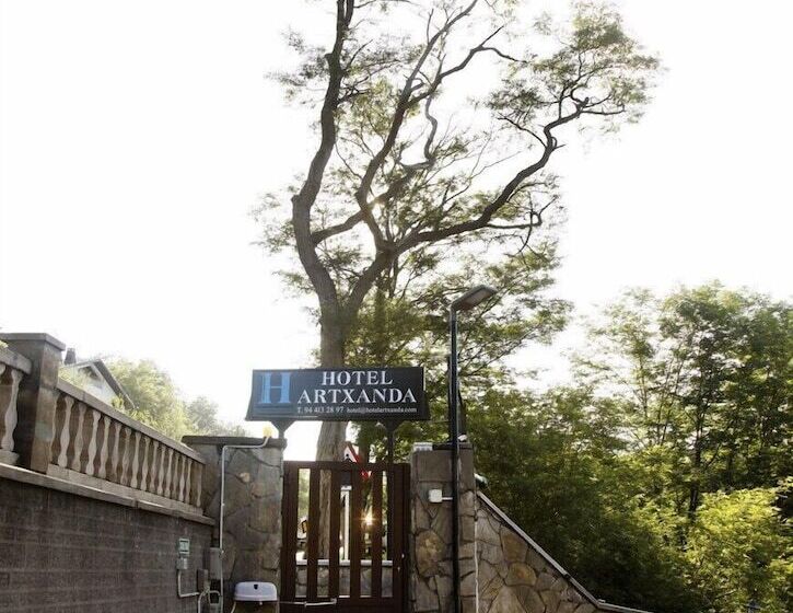 בית מלון כפרי Artxanda Bilbao, Parking Gratuito En El Exterior