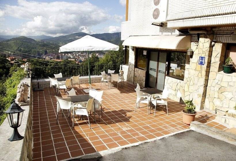 בית מלון כפרי Artxanda Bilbao, Parking Gratuito En El Exterior