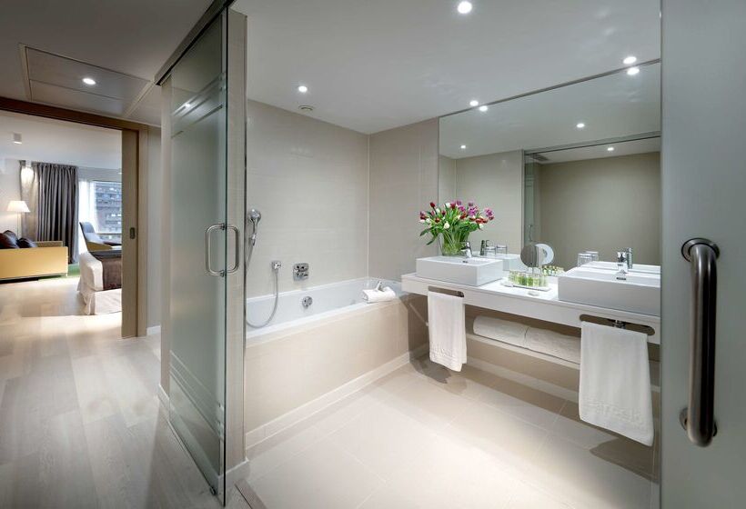 בית מלון כפרי Barcelo Bilbao Nervion