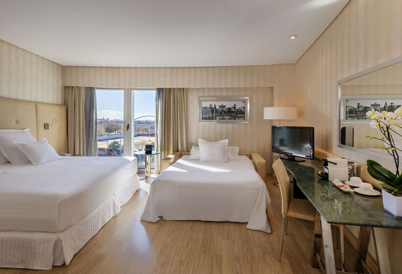 호텔 Barcelo Sevilla Renacimiento