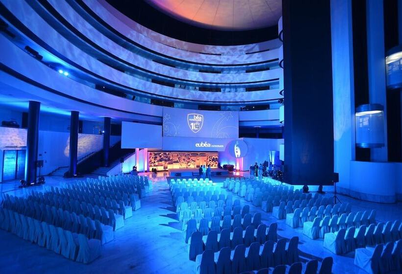 호텔 Barcelo Sevilla Renacimiento