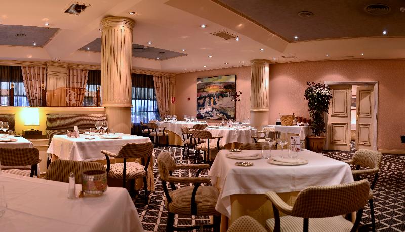 酒店 Beatriz Toledo Auditorium & Spa