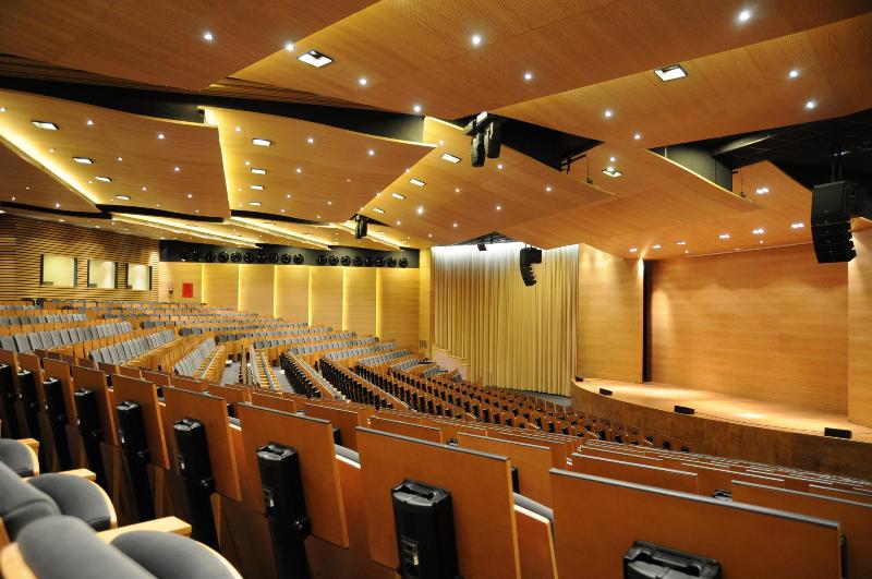 酒店 Beatriz Toledo Auditorium & Spa