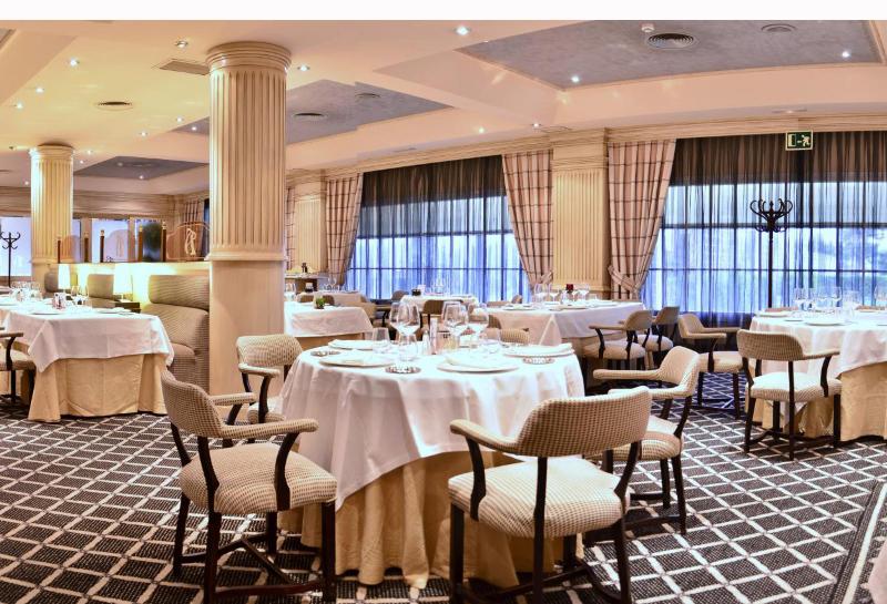 酒店 Beatriz Toledo Auditorium & Spa