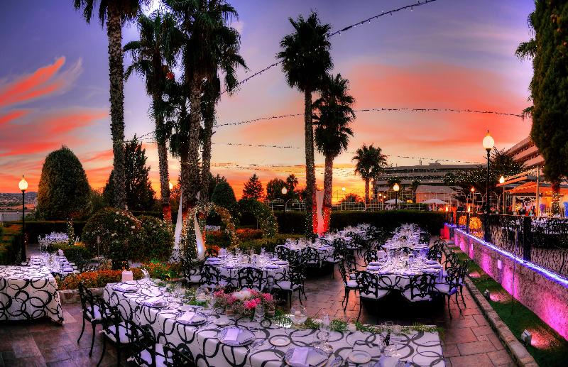 酒店 Beatriz Toledo Auditorium & Spa