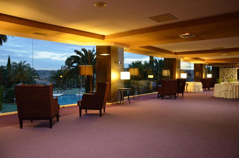 酒店 Beatriz Toledo Auditorium & Spa