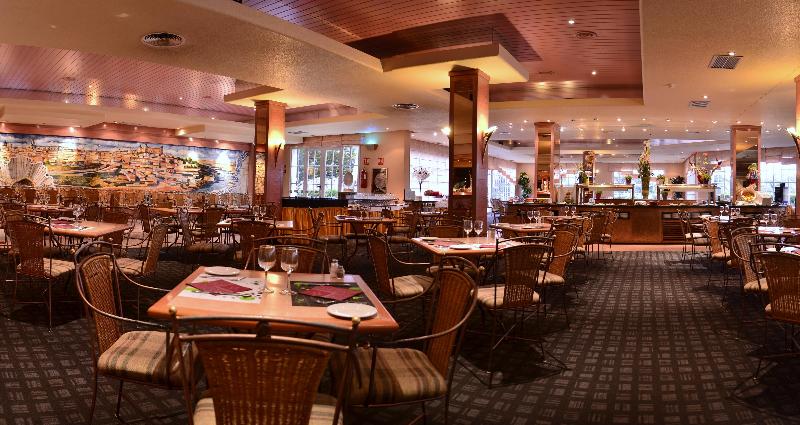 酒店 Beatriz Toledo Auditorium & Spa