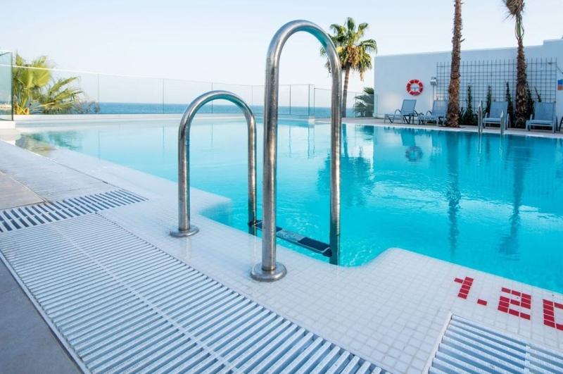 هتل Benalmadena Beach