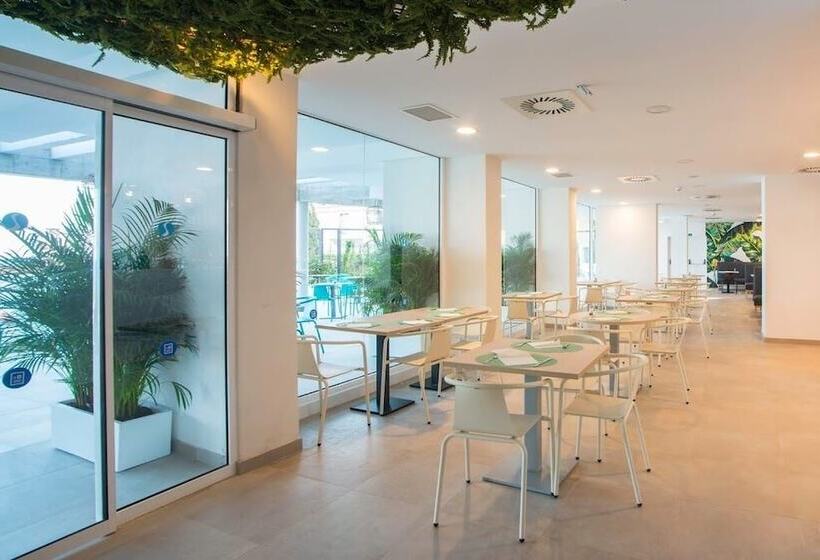 ホテル Benalmadena Beach