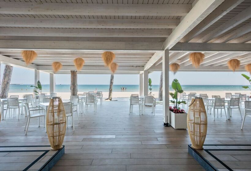 فندق Best Terramarina