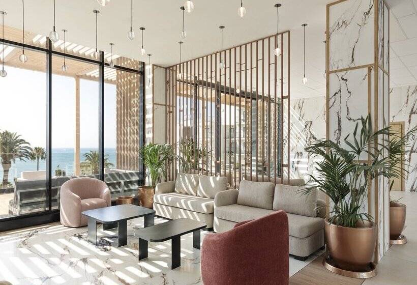 ホテル Best Triton