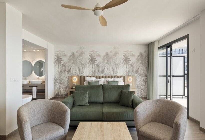 ホテル Best Triton