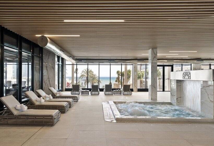 ホテル Best Triton