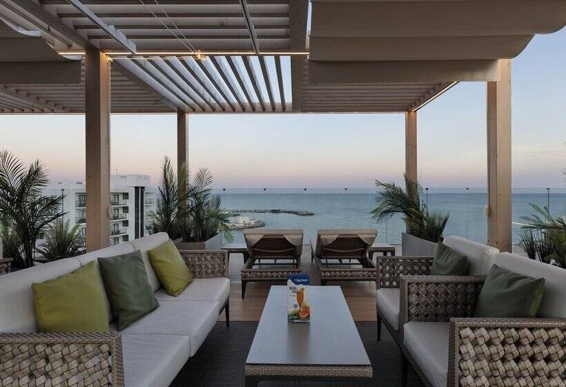 ホテル Best Triton