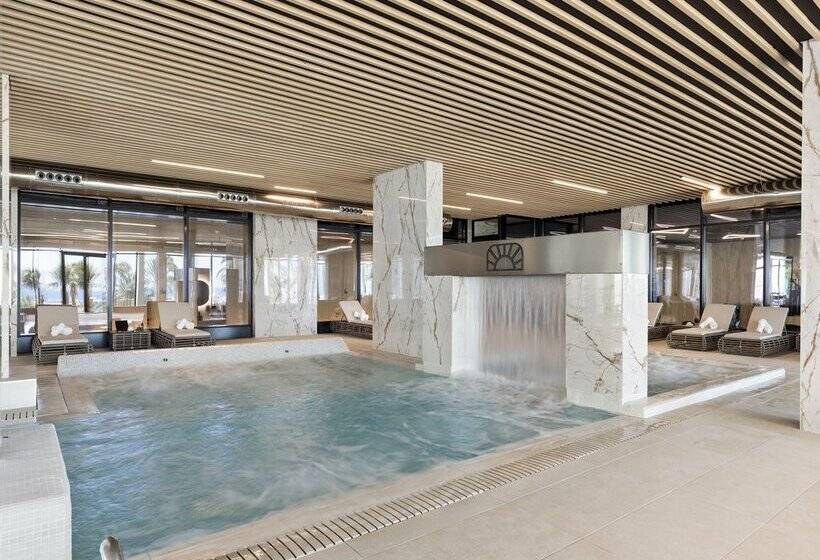 ホテル Best Triton