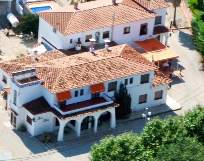 בית מלון כפרי Bon Lloc