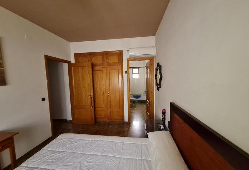 בית מלון כפרי Bon Lloc