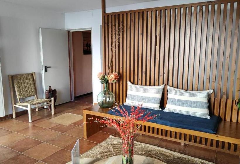 בית מלון כפרי Bonaire