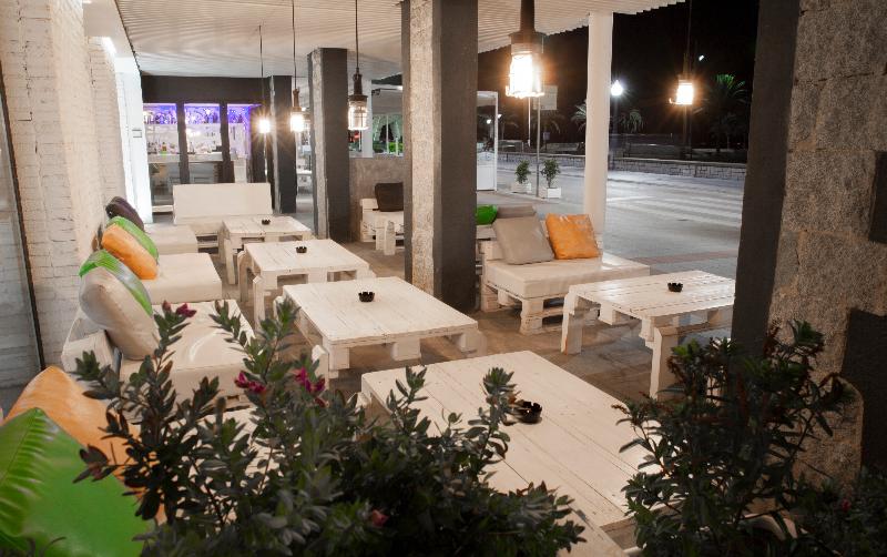 호텔 Brisamar Suites