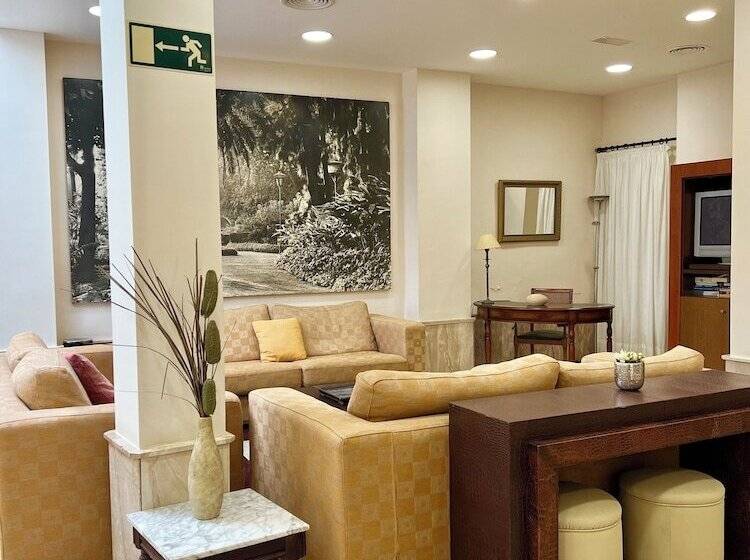 هتل Carlos V Malaga