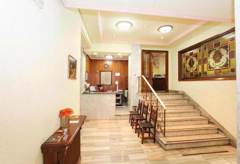 فندق Castellano Centro