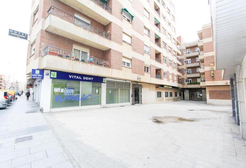 فندق Castellano Centro